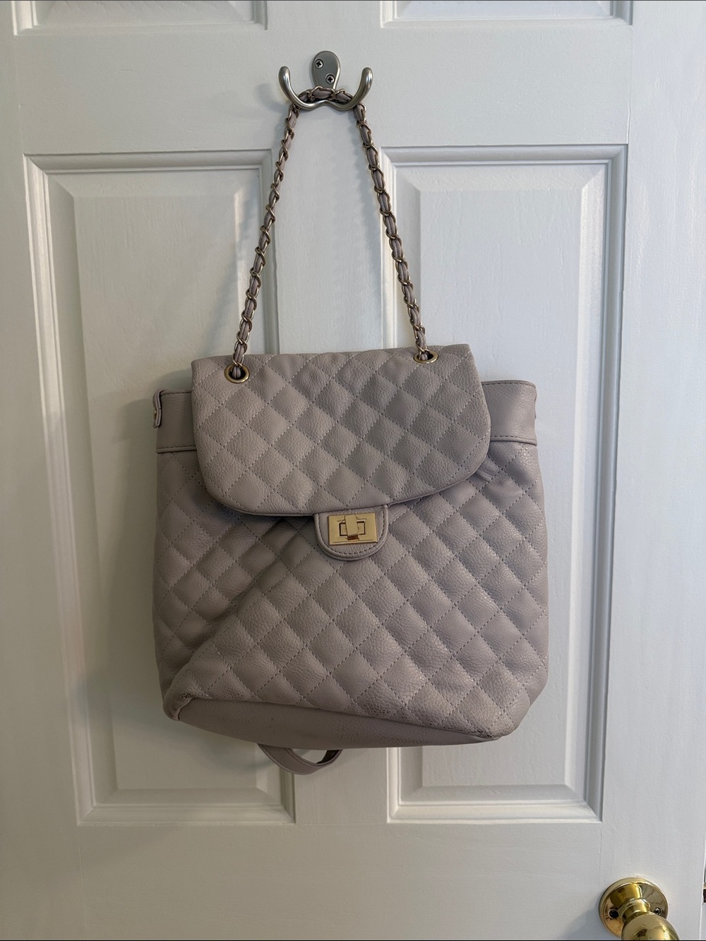 VIETA Fashion Quilted Backpack in Light Gray with Gold Chain